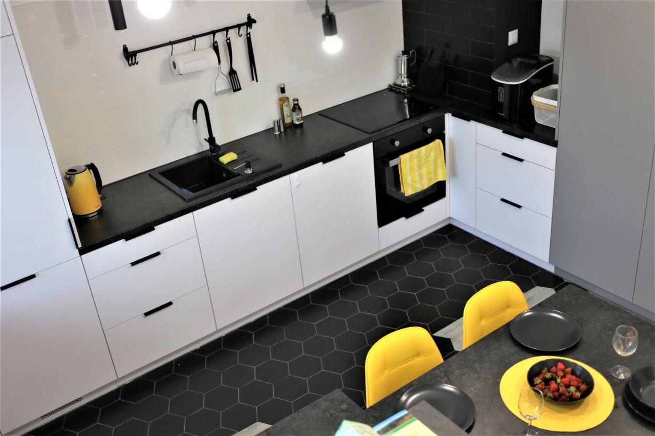 Bieszczadzkie Utulenie Apartment Ustrzyki Dolne Luaran gambar